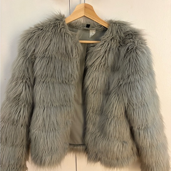 H&M Jackets & Blazers - H&M Light Gray Teddy Jacket